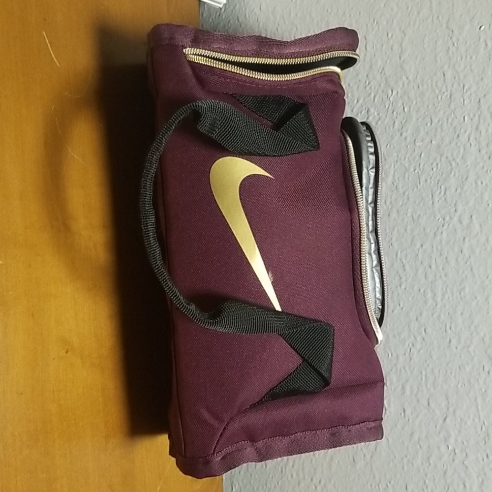 Nike lunchbox